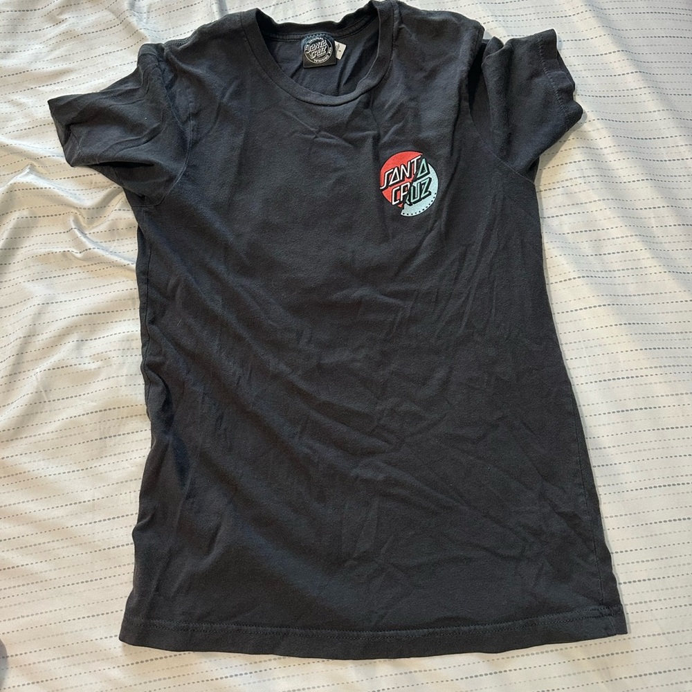 Santa Cruz tee